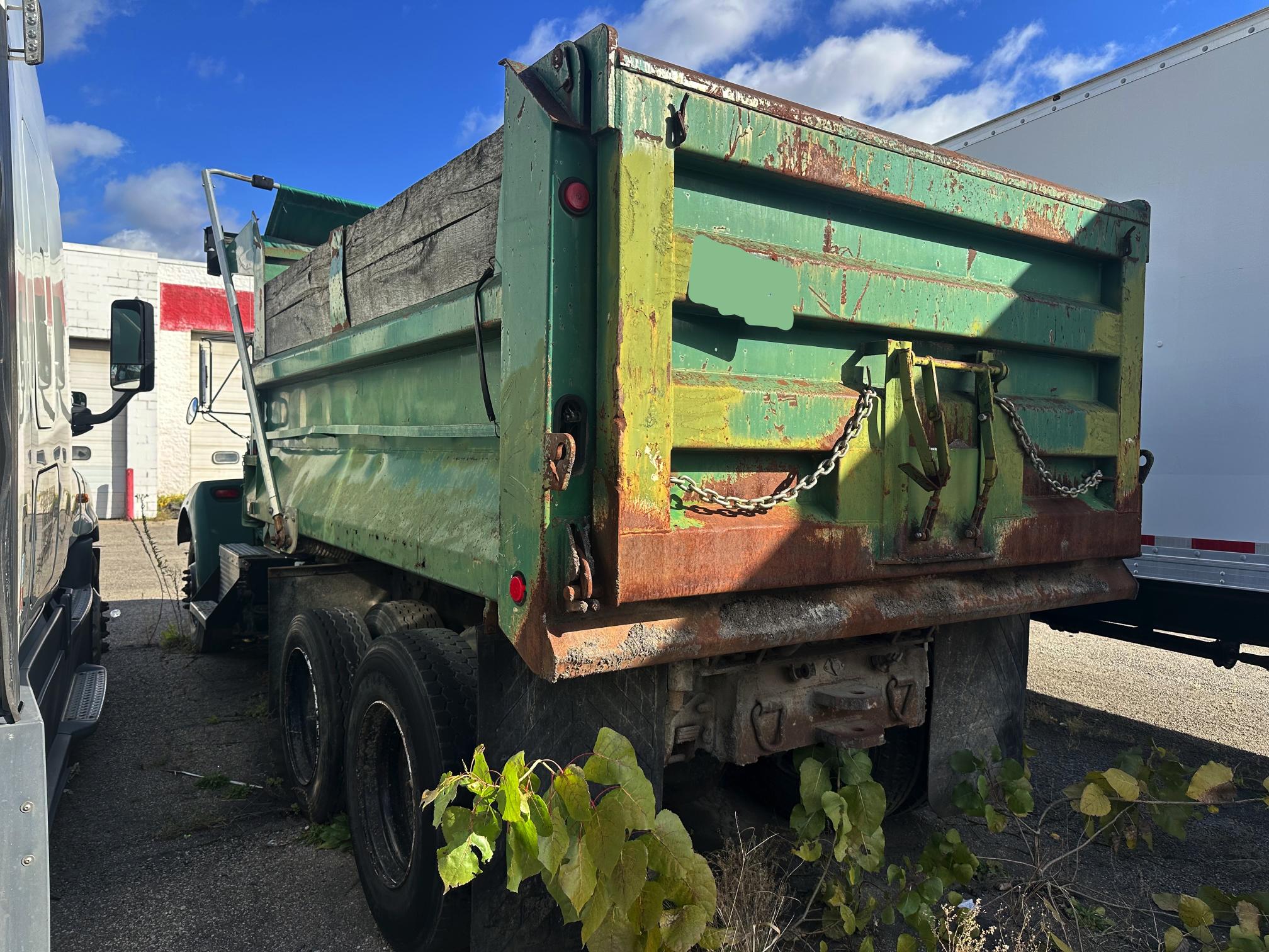 2004 KENWORTH T300 - Image 4